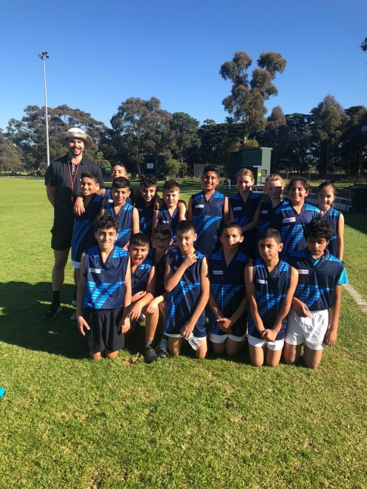 /uploaded_files/media/gallery/1630579015football 2.jpg